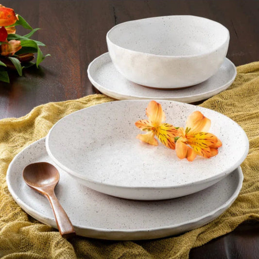Kaya White Dinnerware, Set of 16